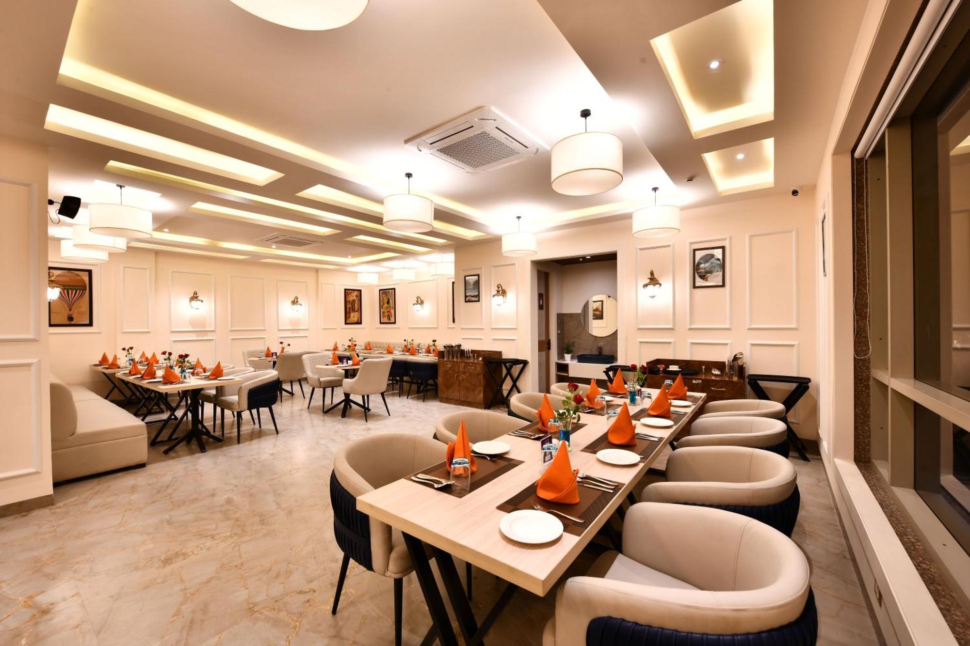 Click Collection Grand Gateway Varanasi Dış mekan fotoğraf